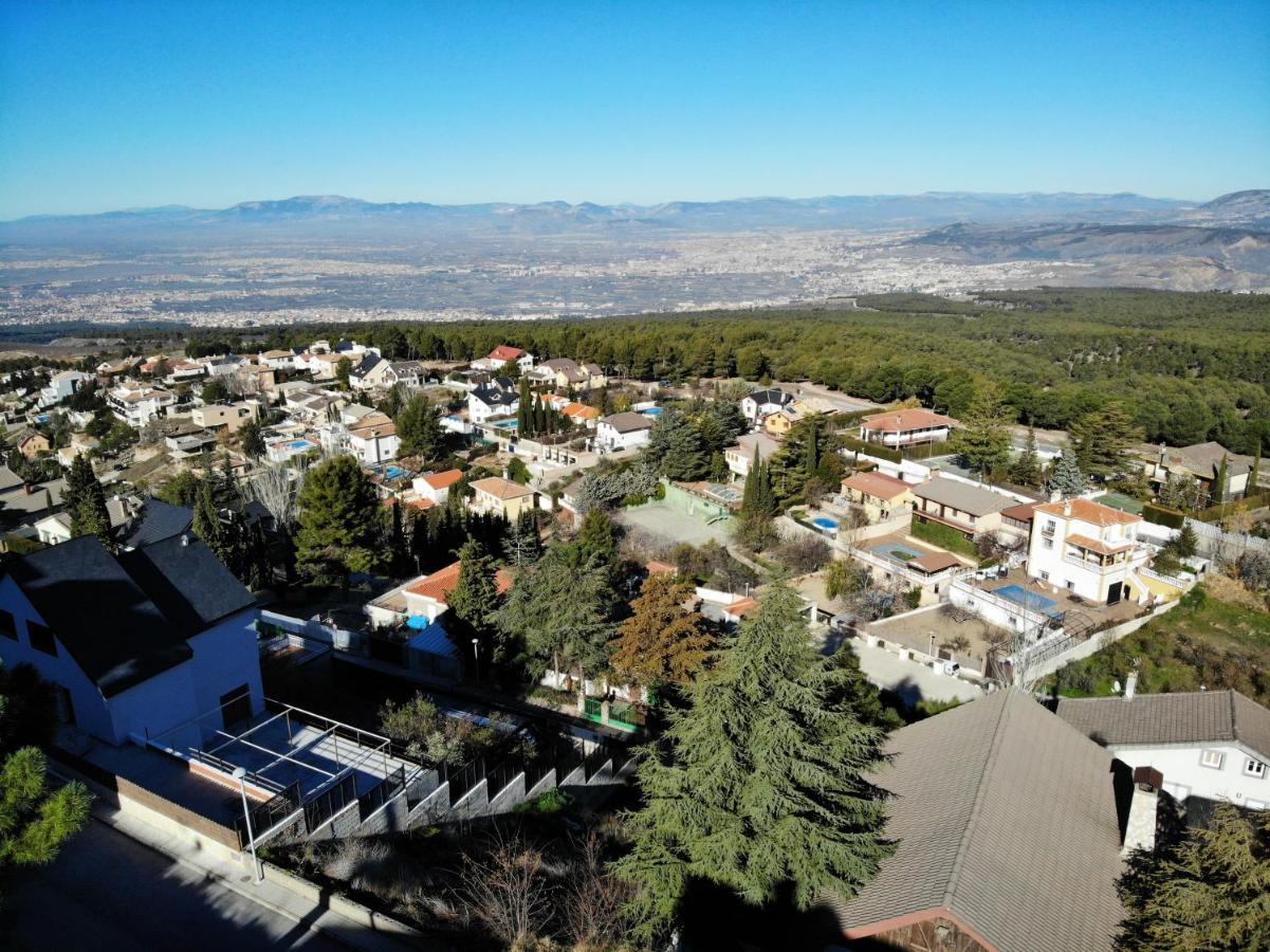 Acogedor apartamento con fantásticas vistas. La Zubia  Exterior foto